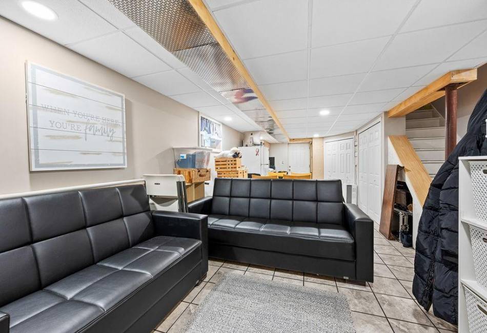 1142 Bay Ridge Parkway, Brooklyn, New York 11228, 3 Bedrooms Bedrooms, ,3 BathroomsBathrooms,Residential,For Sale,Bay Ridge,492233