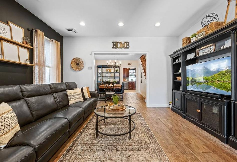 1142 Bay Ridge Parkway, Brooklyn, New York 11228, 3 Bedrooms Bedrooms, ,3 BathroomsBathrooms,Residential,For Sale,Bay Ridge,492233