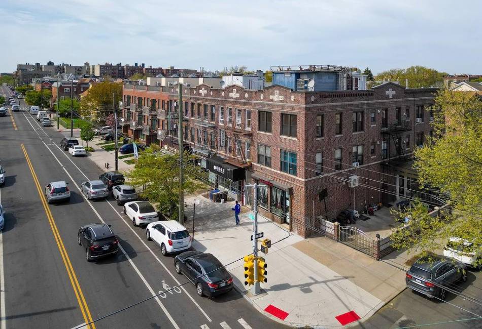 2343 Bath Avenue, Brooklyn, New York 11214, ,Mixed Use,For Sale,Bath,492256