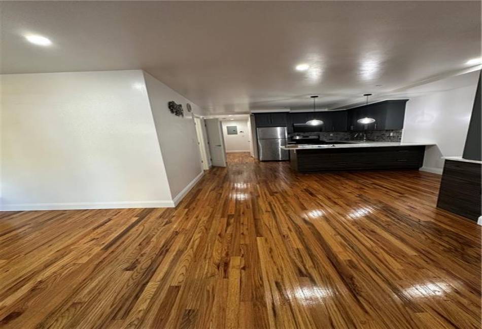2133 Haring Street, Brooklyn, New York 11229, 2 Bedrooms Bedrooms, ,2 BathroomsBathrooms,Residential,For Sale,Haring,492316
