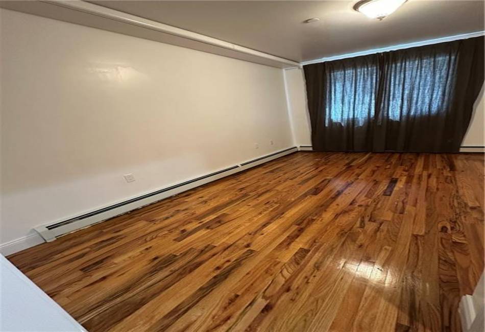 2133 Haring Street, Brooklyn, New York 11229, 2 Bedrooms Bedrooms, ,2 BathroomsBathrooms,Residential,For Sale,Haring,492316