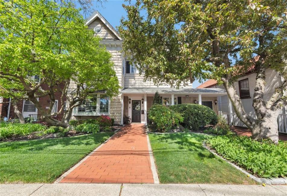 19 Occident Avenue, Staten Island, New York 10304, 5 Bedrooms Bedrooms, ,4 BathroomsBathrooms,Residential,For Sale,Occident,492321