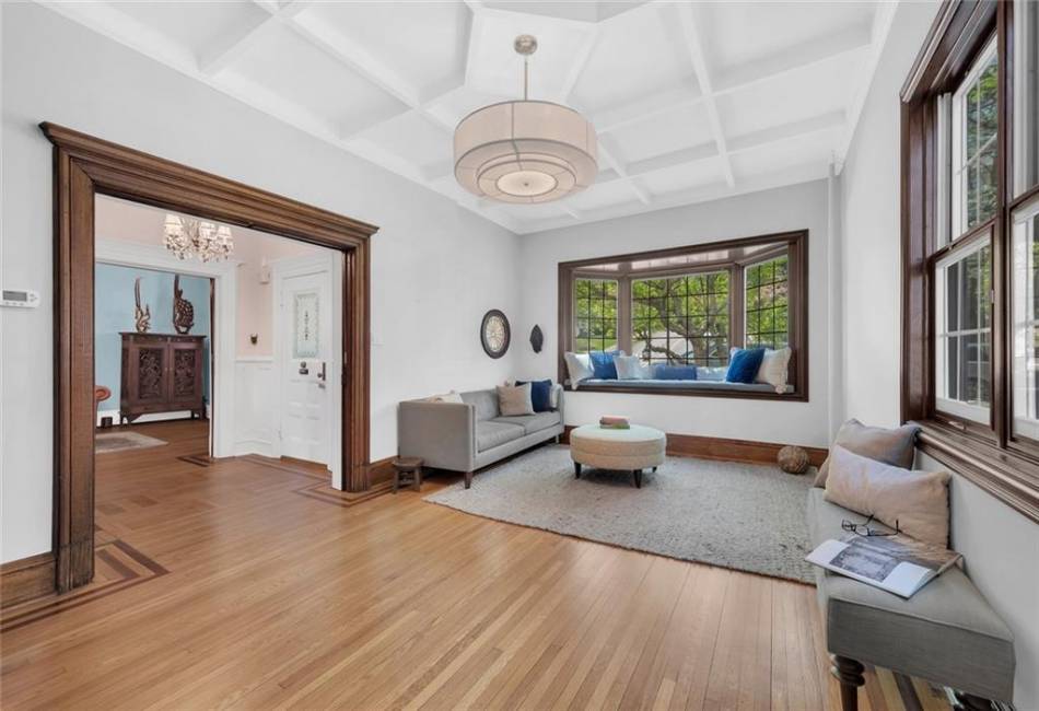 19 Occident Avenue, Staten Island, New York 10304, 5 Bedrooms Bedrooms, ,4 BathroomsBathrooms,Residential,For Sale,Occident,492321