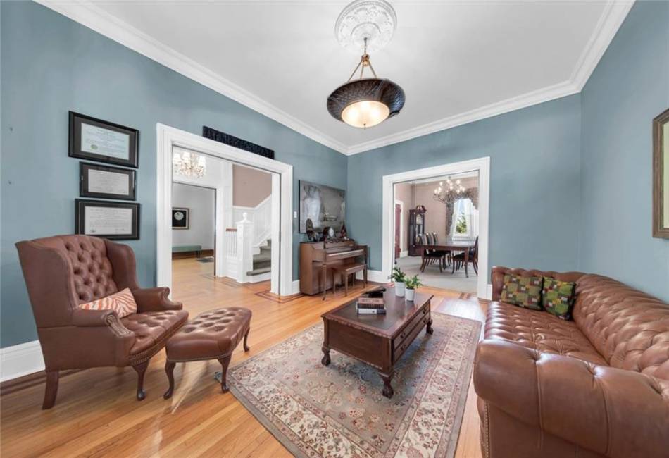 19 Occident Avenue, Staten Island, New York 10304, 5 Bedrooms Bedrooms, ,4 BathroomsBathrooms,Residential,For Sale,Occident,492321