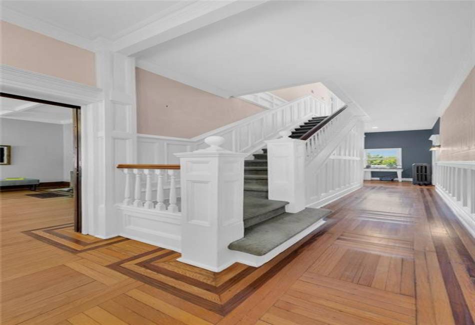 19 Occident Avenue, Staten Island, New York 10304, 5 Bedrooms Bedrooms, ,4 BathroomsBathrooms,Residential,For Sale,Occident,492321