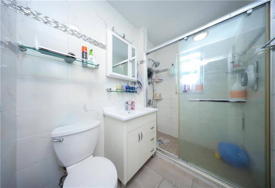 2046 Stuart Street, Brooklyn, New York 11229, 4 Bedrooms Bedrooms, ,3 BathroomsBathrooms,Residential,For Sale,Stuart,492324