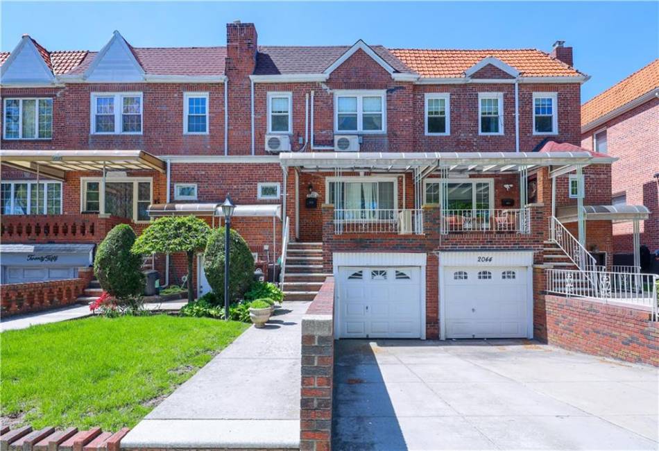 2046 Stuart Street, Brooklyn, New York 11229, 4 Bedrooms Bedrooms, ,3 BathroomsBathrooms,Residential,For Sale,Stuart,492324