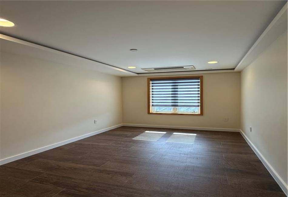143 Bay 31st Street, Brooklyn, New York 11214, 3 Bedrooms Bedrooms, ,2 BathroomsBathrooms,Rental,For Sale,Bay 31st,492330