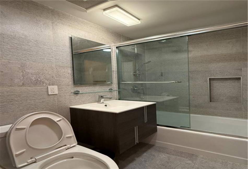 143 Bay 31st Street, Brooklyn, New York 11214, 3 Bedrooms Bedrooms, ,2 BathroomsBathrooms,Rental,For Sale,Bay 31st,492330