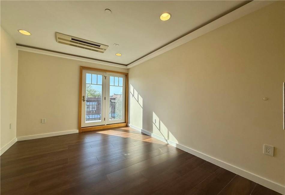 143 Bay 31st Street, Brooklyn, New York 11214, 3 Bedrooms Bedrooms, ,2 BathroomsBathrooms,Rental,For Sale,Bay 31st,492333