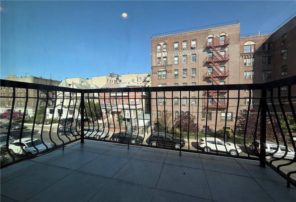 143 Bay 31st Street, Brooklyn, New York 11214, 3 Bedrooms Bedrooms, ,2 BathroomsBathrooms,Rental,For Sale,Bay 31st,492333