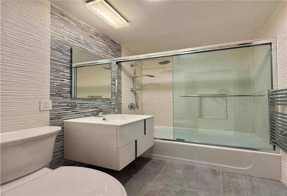 143 Bay 31st Street, Brooklyn, New York 11214, 3 Bedrooms Bedrooms, ,2 BathroomsBathrooms,Rental,For Sale,Bay 31st,492333