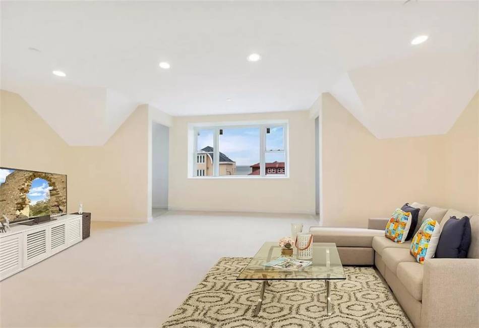4015 Atlantic Avenue, Brooklyn, New York 11224, 12 Bedrooms Bedrooms, ,7 BathroomsBathrooms,Residential,For Sale,Atlantic,492337