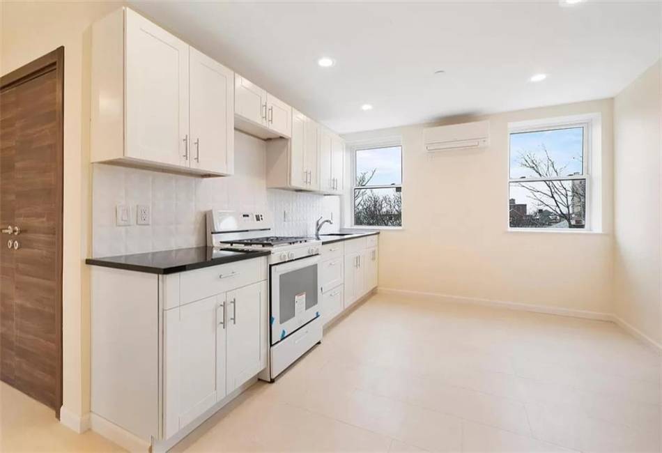 4015 Atlantic Avenue, Brooklyn, New York 11224, 12 Bedrooms Bedrooms, ,7 BathroomsBathrooms,Residential,For Sale,Atlantic,492337