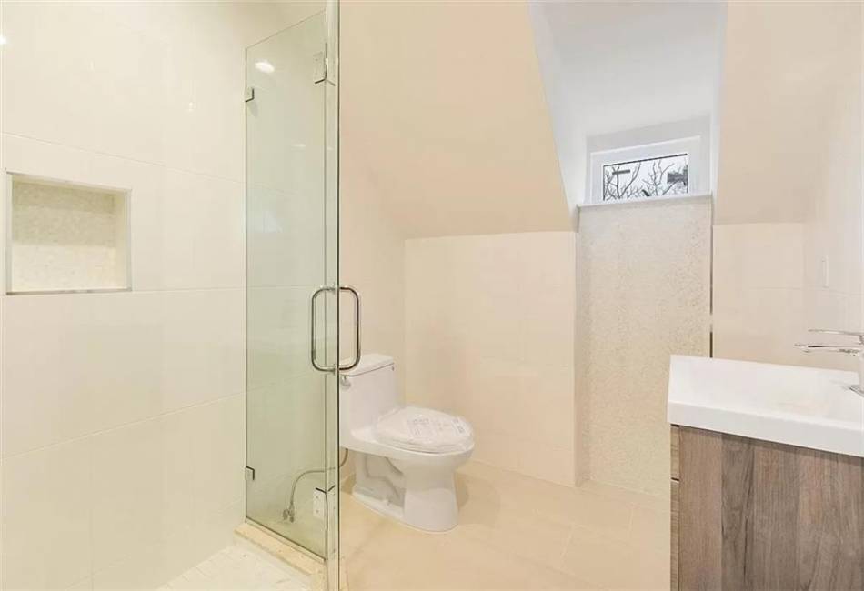 4015 Atlantic Avenue, Brooklyn, New York 11224, 12 Bedrooms Bedrooms, ,7 BathroomsBathrooms,Residential,For Sale,Atlantic,492337