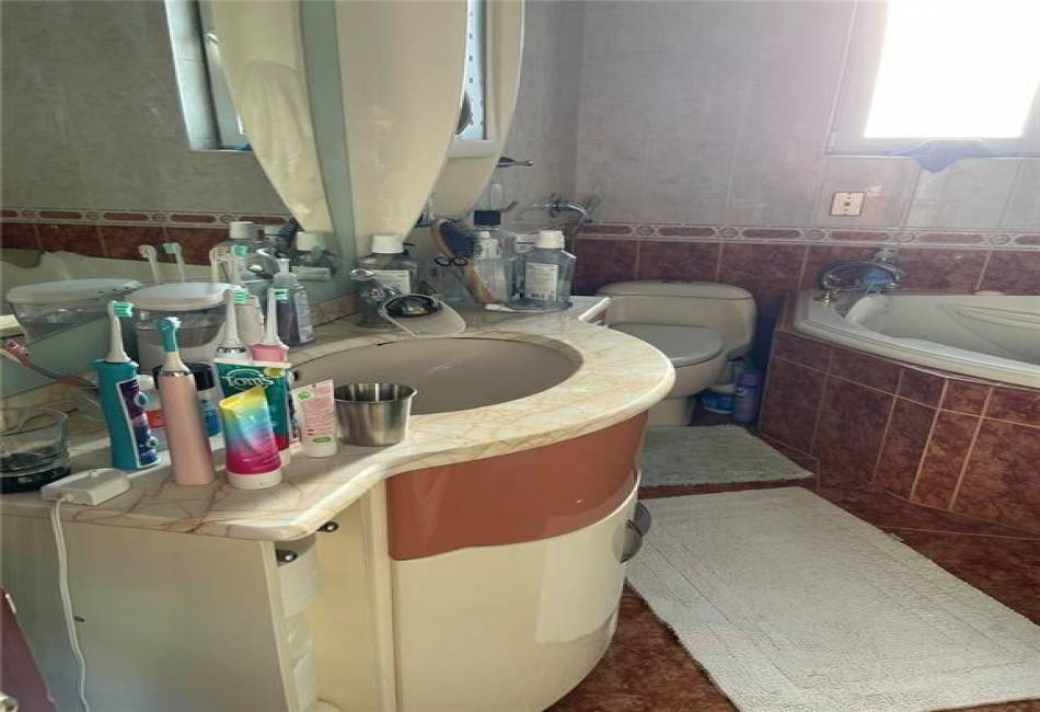 2216 26th Street, Brooklyn, New York 11229, 3 Bedrooms Bedrooms, ,3 BathroomsBathrooms,Residential,For Sale,26th,485980