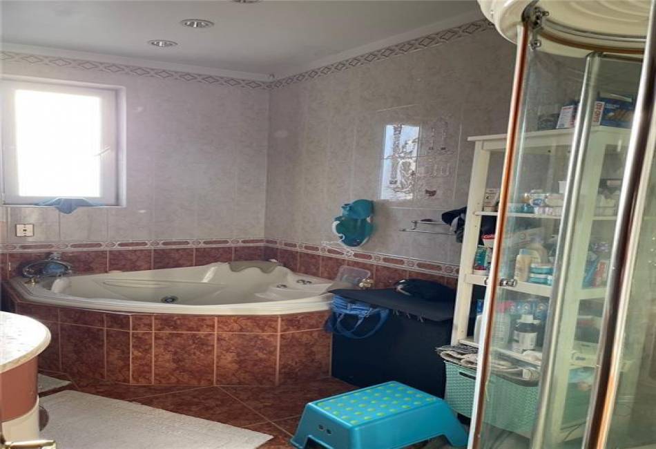2216 26th Street, Brooklyn, New York 11229, 3 Bedrooms Bedrooms, ,3 BathroomsBathrooms,Residential,For Sale,26th,485980