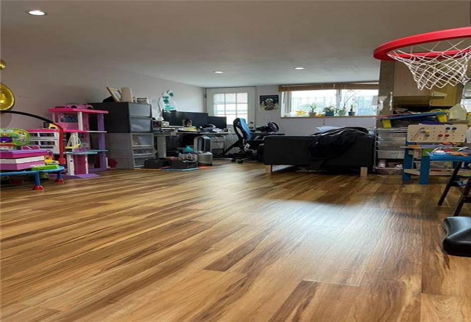 2216 26th Street, Brooklyn, New York 11229, 3 Bedrooms Bedrooms, ,3 BathroomsBathrooms,Residential,For Sale,26th,485980