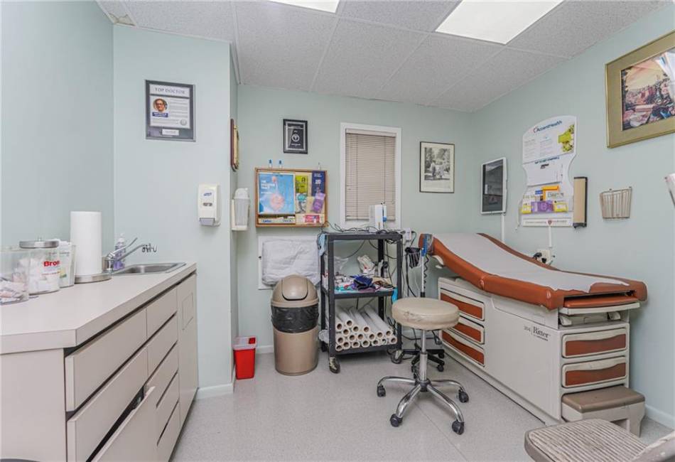 801 Avenue N, Brooklyn, New York 11230, ,Mixed Use,For Sale,Avenue N,492237