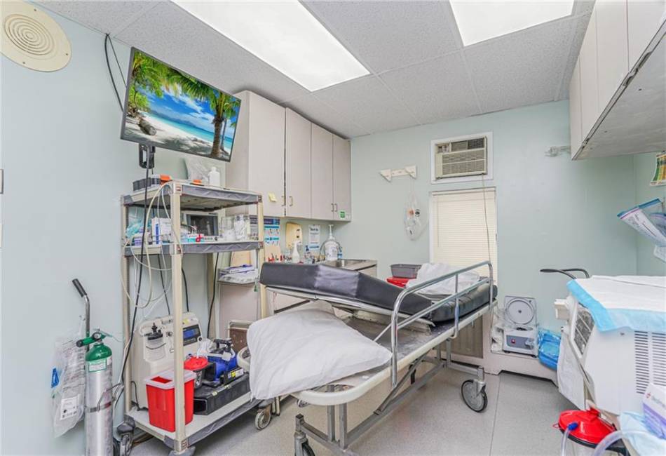 801 Avenue N, Brooklyn, New York 11230, ,Mixed Use,For Sale,Avenue N,492237