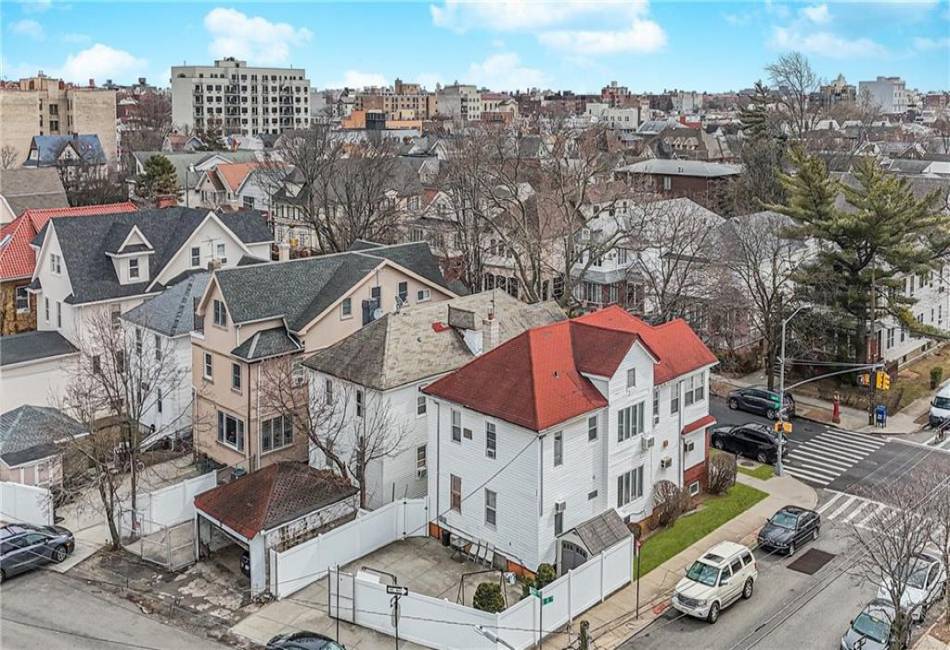 801 Avenue N, Brooklyn, New York 11230, ,Mixed Use,For Sale,Avenue N,492237