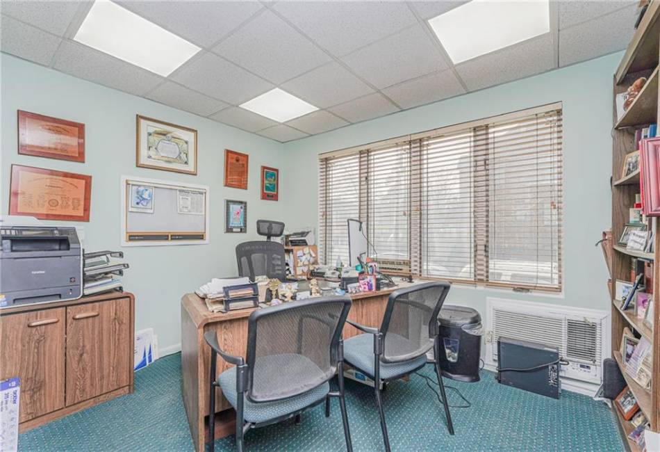 801 Avenue N, Brooklyn, New York 11230, ,Mixed Use,For Sale,Avenue N,492237