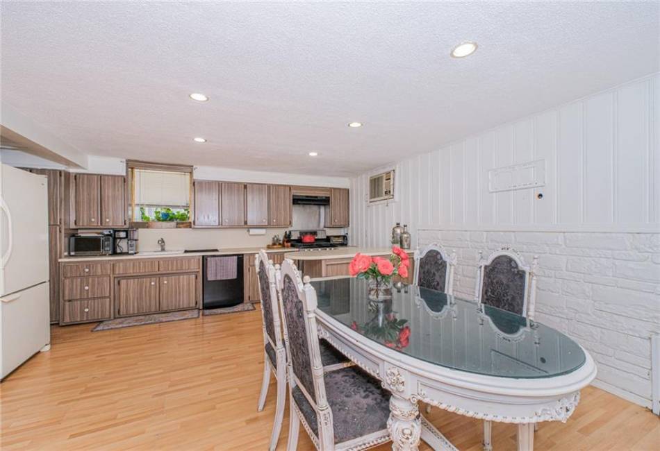 1960 Stillwell Avenue, Brooklyn, New York 11223, 5 Bedrooms Bedrooms, ,4 BathroomsBathrooms,Residential,For Sale,Stillwell,492274