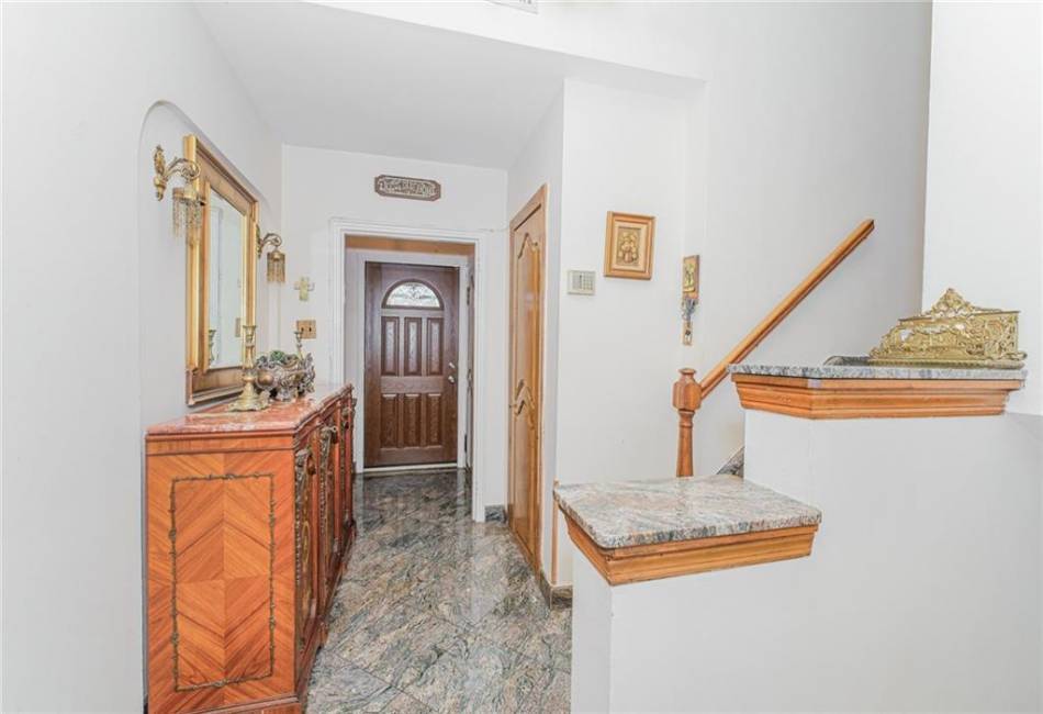 1960 Stillwell Avenue, Brooklyn, New York 11223, 5 Bedrooms Bedrooms, ,4 BathroomsBathrooms,Residential,For Sale,Stillwell,492274