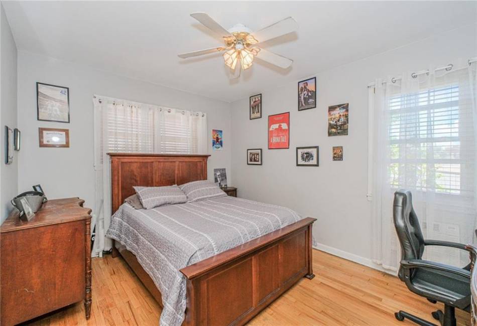 1960 Stillwell Avenue, Brooklyn, New York 11223, 5 Bedrooms Bedrooms, ,4 BathroomsBathrooms,Residential,For Sale,Stillwell,492274