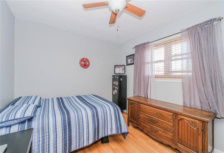 1960 Stillwell Avenue, Brooklyn, New York 11223, 5 Bedrooms Bedrooms, ,4 BathroomsBathrooms,Residential,For Sale,Stillwell,492274