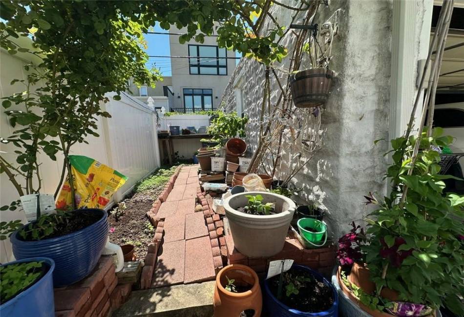 2154 60th Street, Brooklyn, New York 11204, ,Residential,For Sale,60th,492307