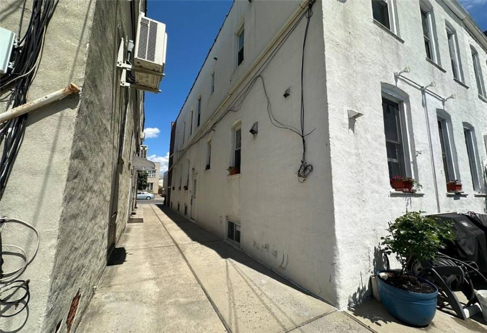 2154 60th Street, Brooklyn, New York 11204, ,Residential,For Sale,60th,492307