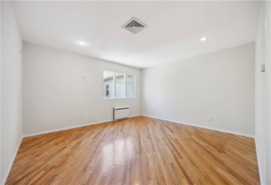2680 23rd Street, Brooklyn, New York 11235, 4 Bedrooms Bedrooms, ,4 BathroomsBathrooms,Residential,For Sale,23rd,492314