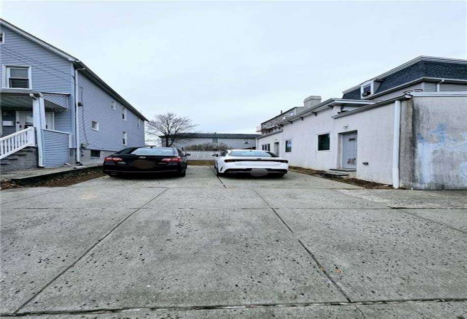 70 Grove Avenue, Staten Island, New York 10302, 5 Bedrooms Bedrooms, ,2 BathroomsBathrooms,Residential,For Sale,Grove,492327