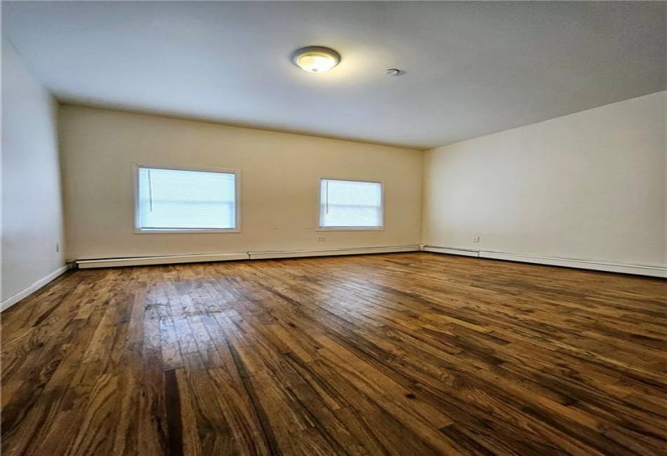 70 Grove Avenue, Staten Island, New York 10302, 5 Bedrooms Bedrooms, ,2 BathroomsBathrooms,Residential,For Sale,Grove,492327