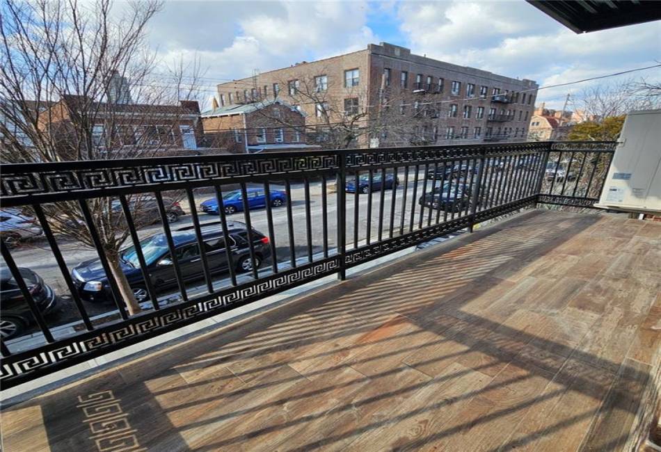 2721 21st Street, Brooklyn, New York 11235, 9 Bedrooms Bedrooms, ,6 BathroomsBathrooms,Residential,For Sale,21st,492331