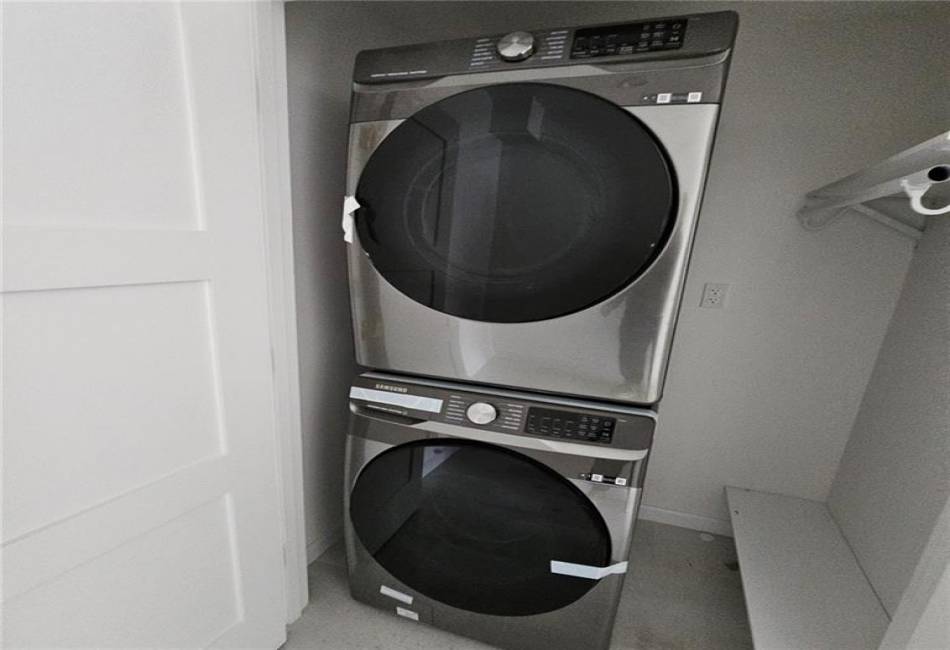 2721 21st Street, Brooklyn, New York 11235, 9 Bedrooms Bedrooms, ,6 BathroomsBathrooms,Residential,For Sale,21st,492331
