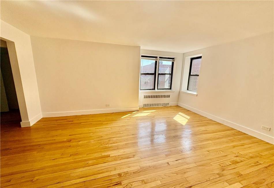 9255 Shore Road, Brooklyn, New York 11209, ,1 BathroomBathrooms,Residential,For Sale,Shore,492346