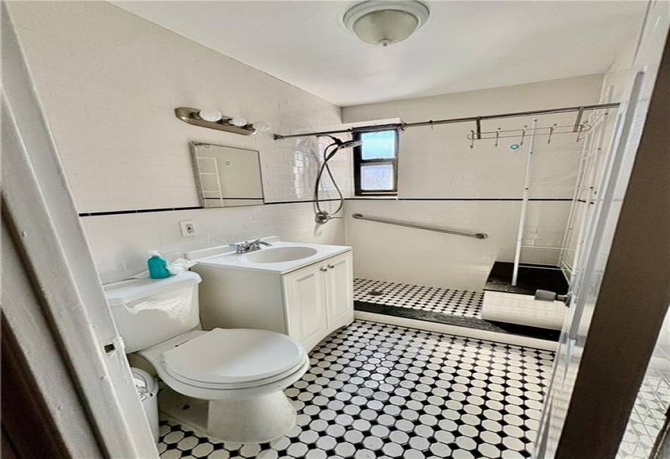 9255 Shore Road, Brooklyn, New York 11209, ,1 BathroomBathrooms,Residential,For Sale,Shore,492346