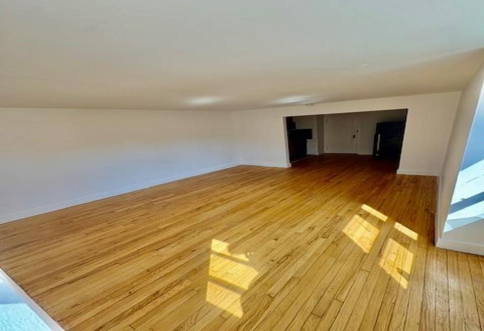 9255 Shore Road, Brooklyn, New York 11209, ,1 BathroomBathrooms,Residential,For Sale,Shore,492346
