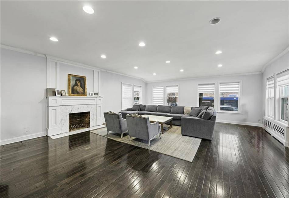 1140 21st Street, Brooklyn, New York 11210, 5 Bedrooms Bedrooms, ,4 BathroomsBathrooms,Residential,For Sale,21st,492347