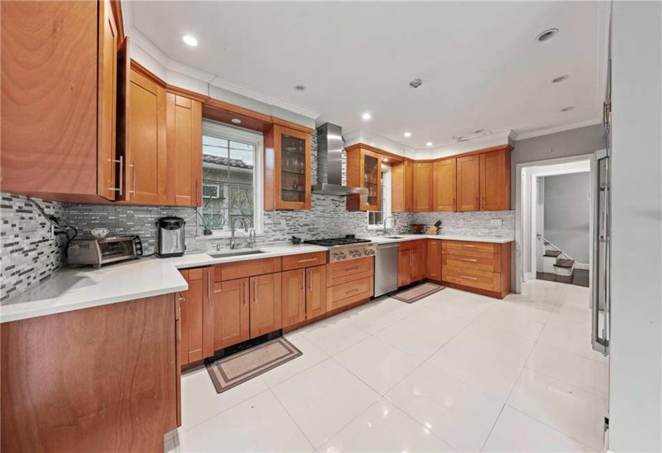 1140 21st Street, Brooklyn, New York 11210, 5 Bedrooms Bedrooms, ,4 BathroomsBathrooms,Residential,For Sale,21st,492347