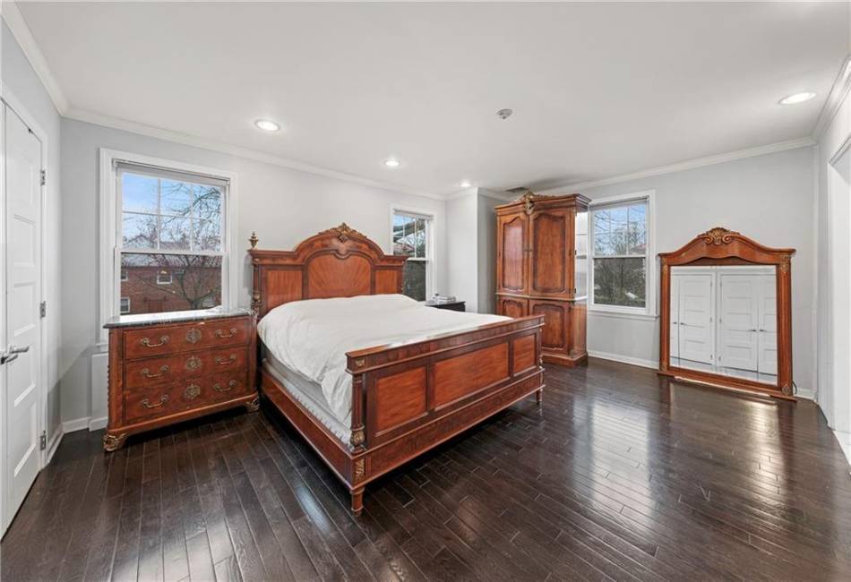 1140 21st Street, Brooklyn, New York 11210, 5 Bedrooms Bedrooms, ,4 BathroomsBathrooms,Residential,For Sale,21st,492347