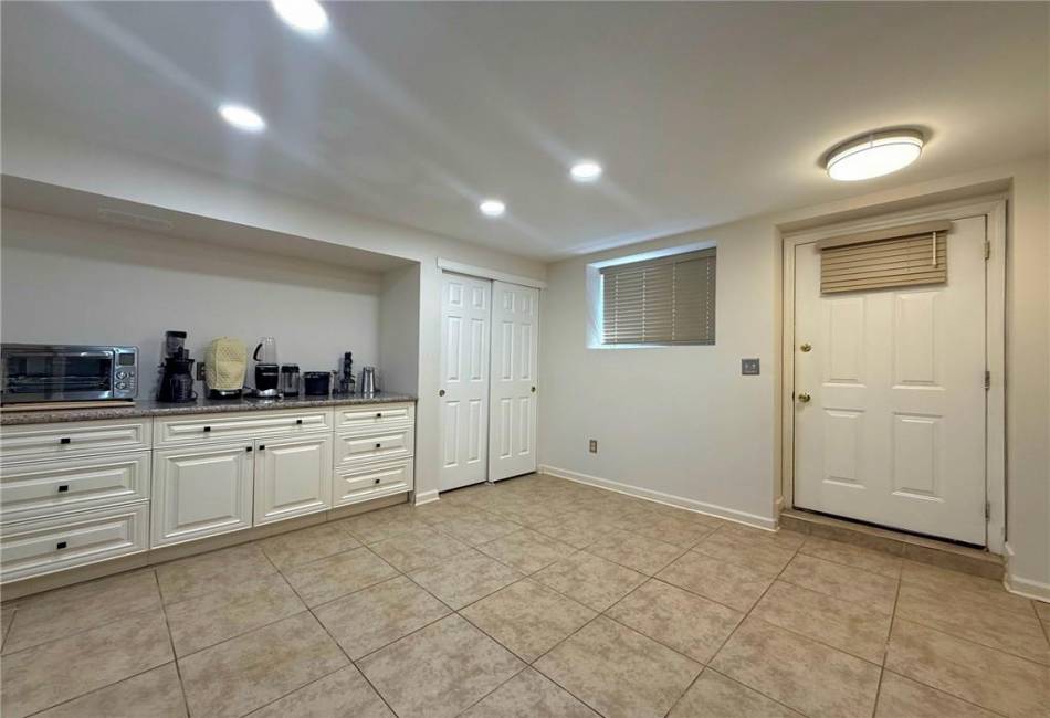 208 Osgood Avenue, Staten Island, New York 10304, 3 Bedrooms Bedrooms, ,4 BathroomsBathrooms,Residential,For Sale,Osgood,492348