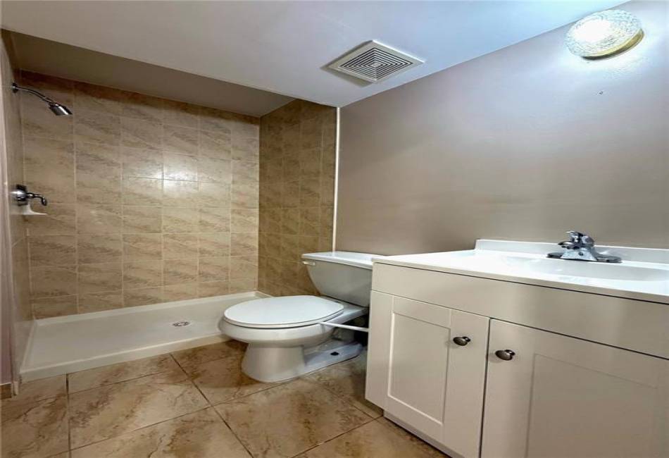 208 Osgood Avenue, Staten Island, New York 10304, 3 Bedrooms Bedrooms, ,4 BathroomsBathrooms,Residential,For Sale,Osgood,492348