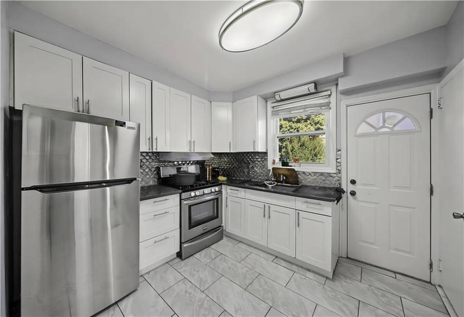1885 21st Street, Brooklyn, New York 11229, 3 Bedrooms Bedrooms, ,2.6 BathroomsBathrooms,Residential,For Sale,21st,492352