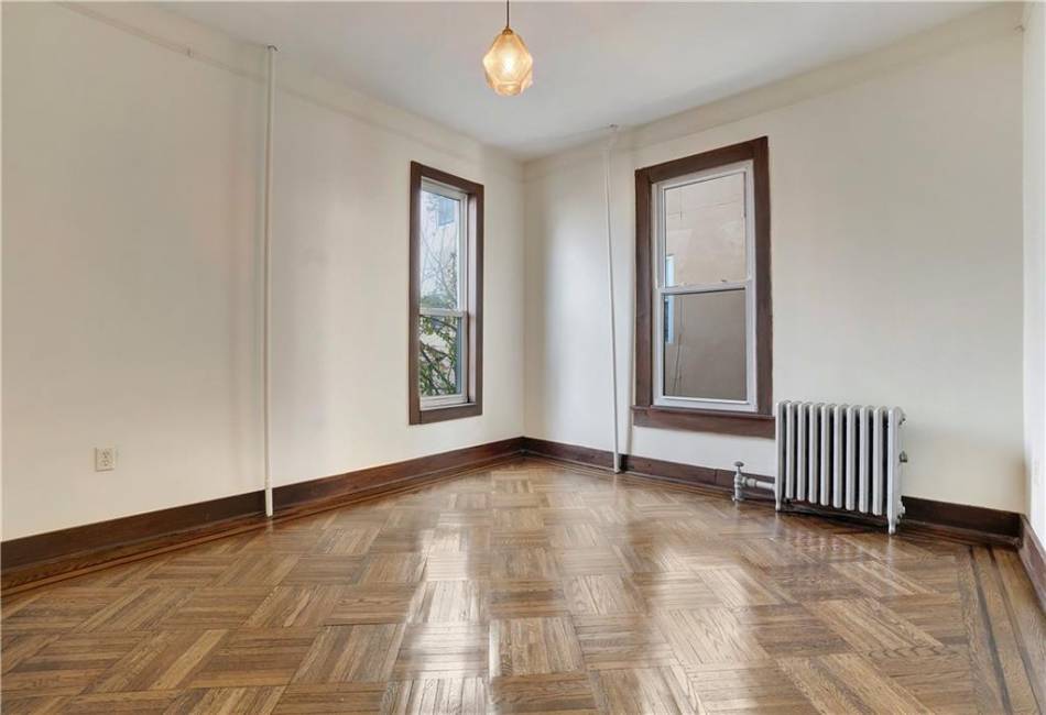 192 Beach 91st Street, Rockaway Beach, New York 11693, 4 Bedrooms Bedrooms, ,2 BathroomsBathrooms,Residential,For Sale,Beach 91st,492357