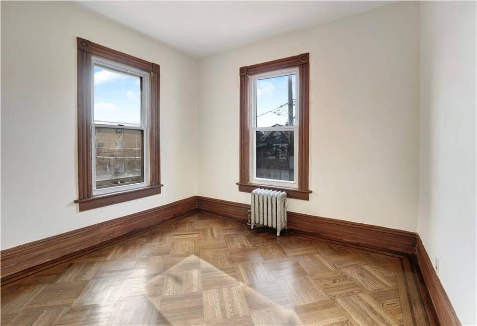 192 Beach 91st Street, Rockaway Beach, New York 11693, 4 Bedrooms Bedrooms, ,2 BathroomsBathrooms,Residential,For Sale,Beach 91st,492357