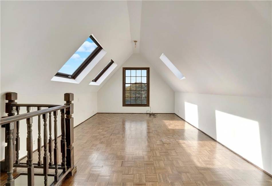 192 Beach 91st Street, Rockaway Beach, New York 11693, 4 Bedrooms Bedrooms, ,2 BathroomsBathrooms,Residential,For Sale,Beach 91st,492357