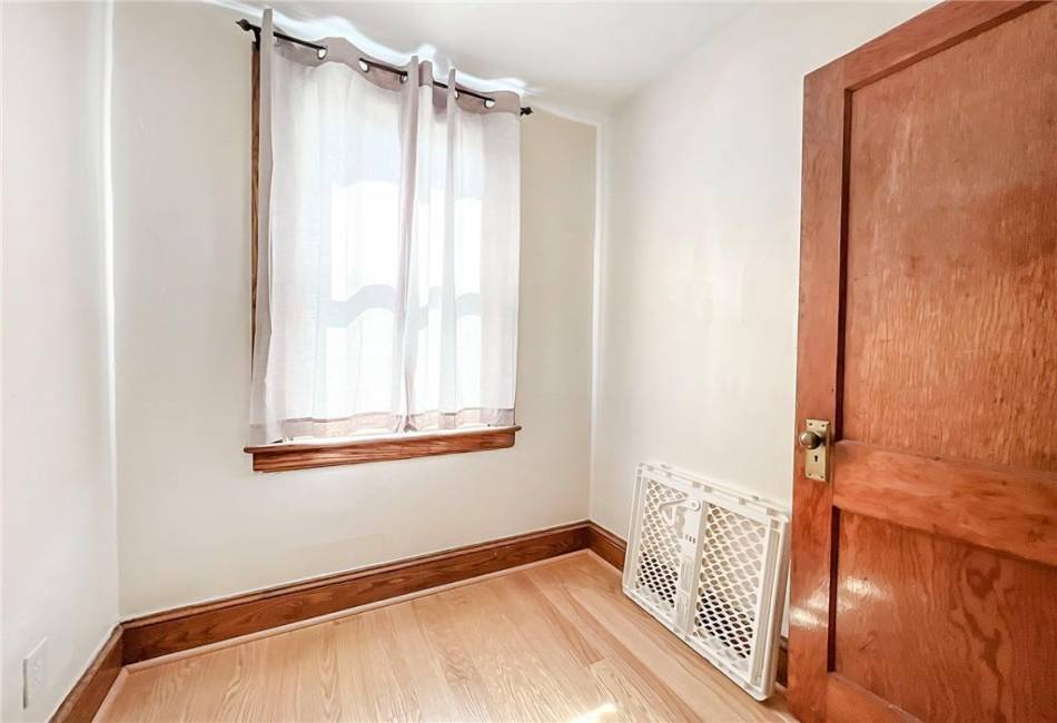 333 Lafayette Avenue, Staten Island, New York 10301, 3 Bedrooms Bedrooms, ,2 BathroomsBathrooms,Residential,For Sale,Lafayette,492259
